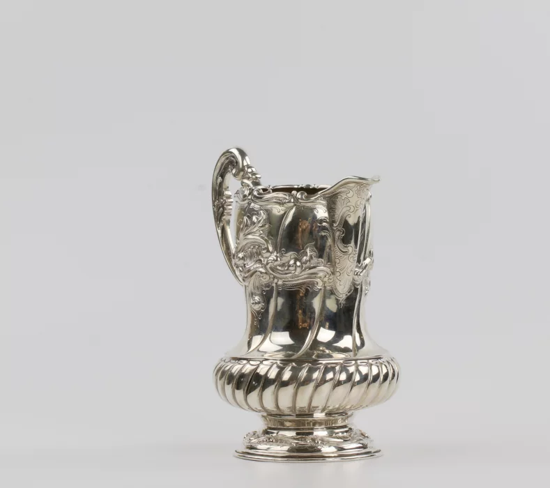 Une cruche deau portugaise en argent