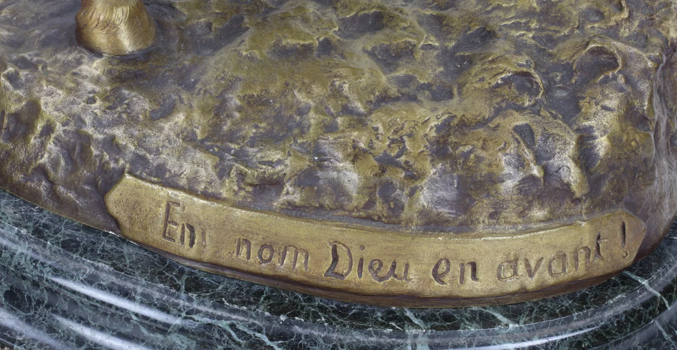 Bronze heroïque dun chevalier equestre. 