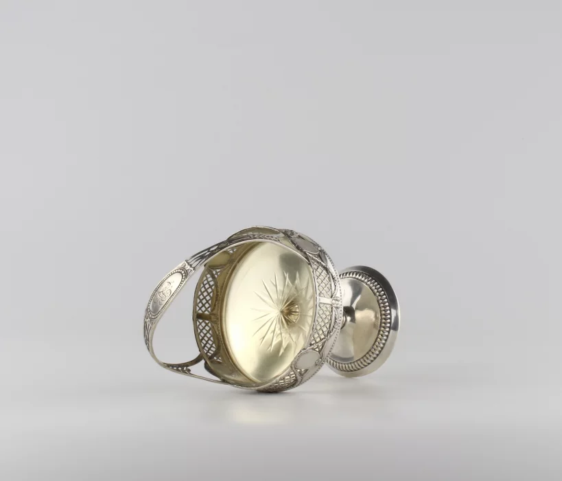 Austere silver candy bowl 