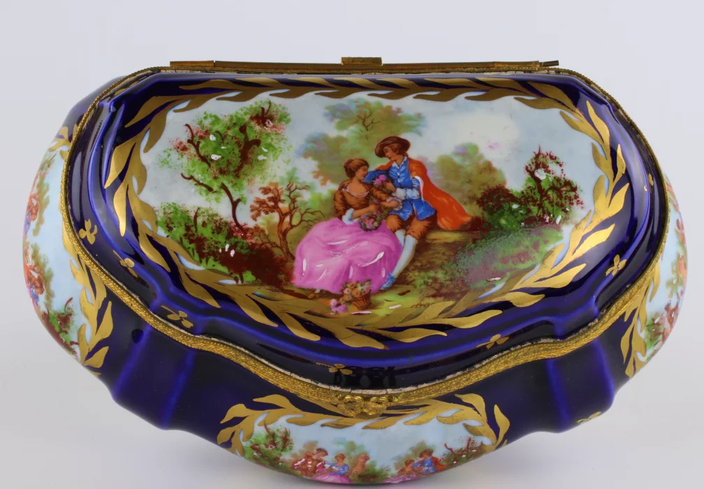 Porcelain Bonbonniere
