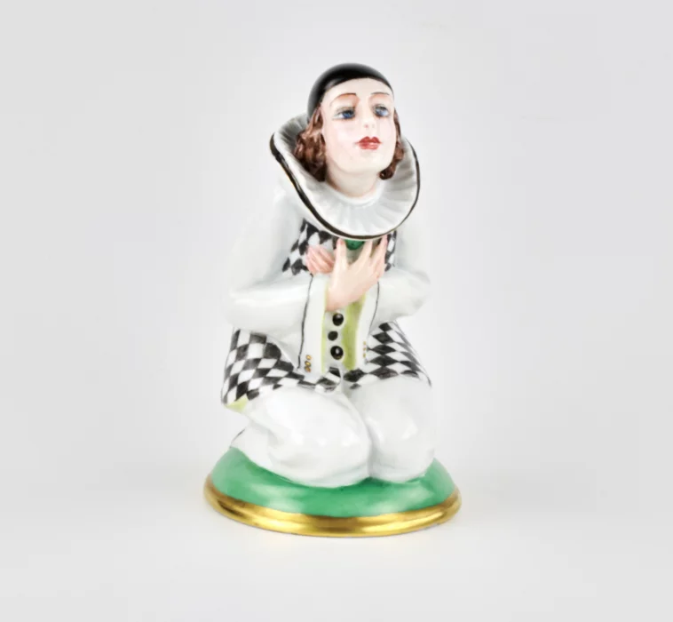 Figurine en porcelaine Pierrot. Hackefors