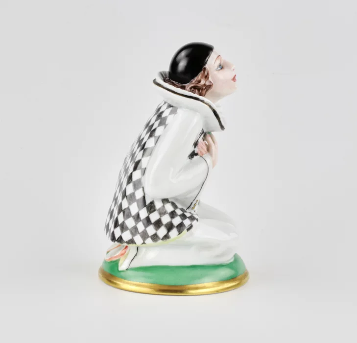 Figurine en porcelaine Pierrot. Hackefors