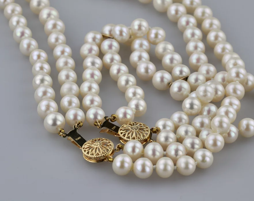 Pearl set. Bracelet, necklace. 