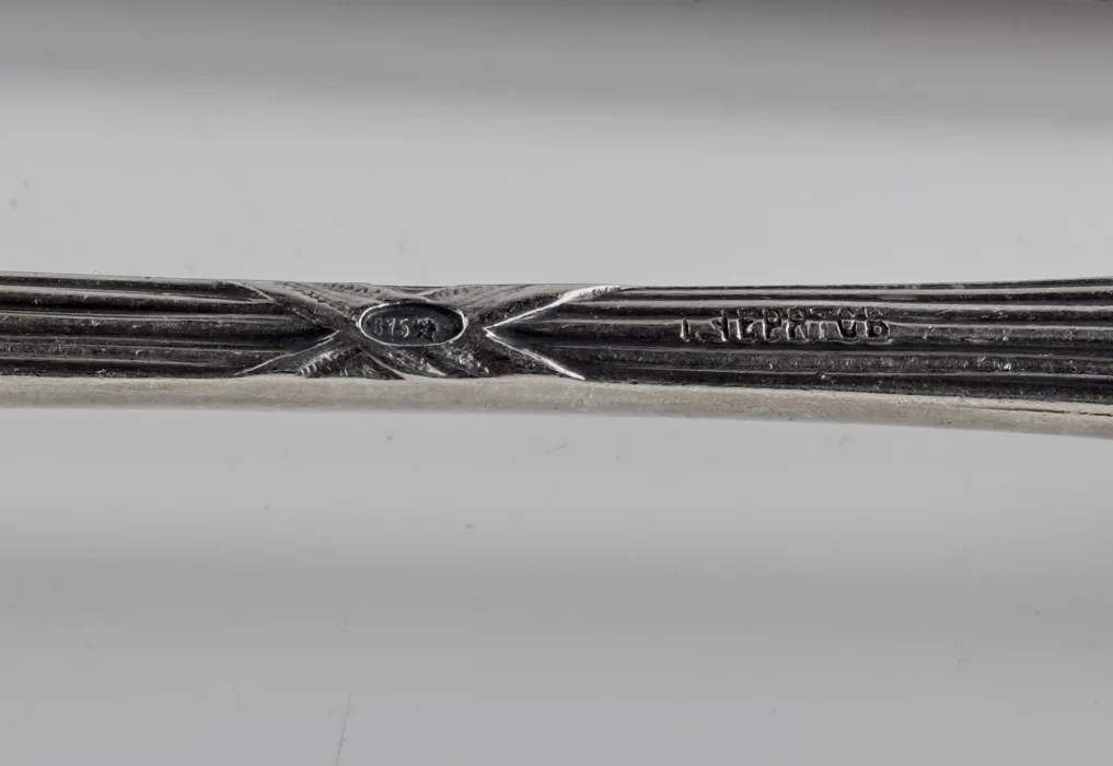 Silver table set 