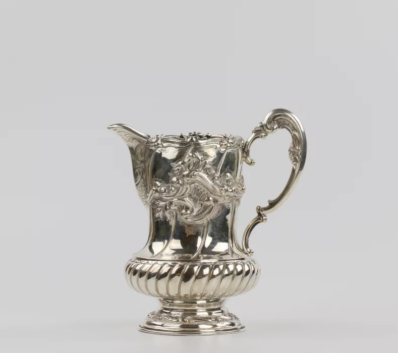 Une cruche deau portugaise en argent