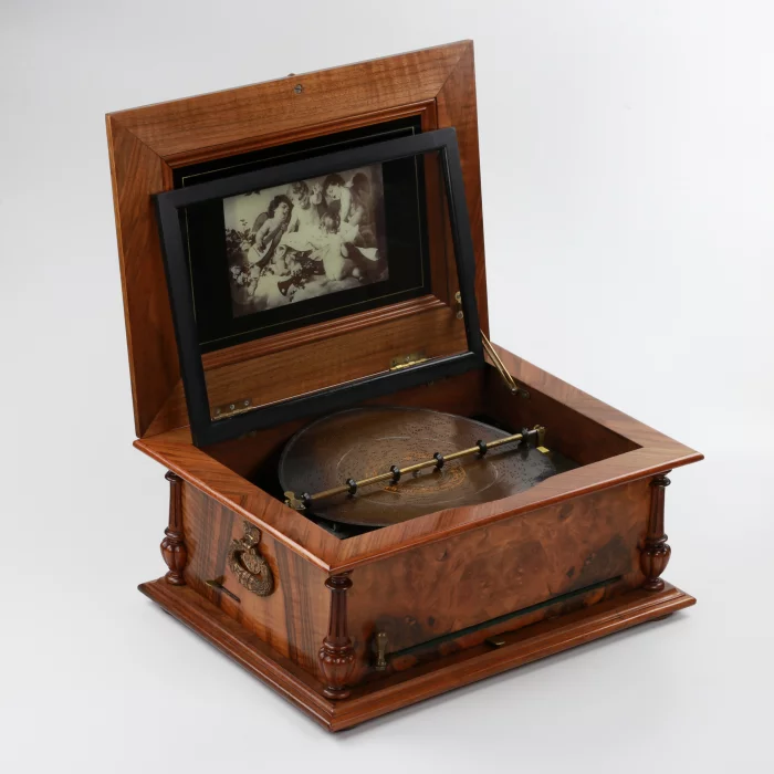 DISC MUSIC BOX. GERMANY, LATE 19TH CENTURY