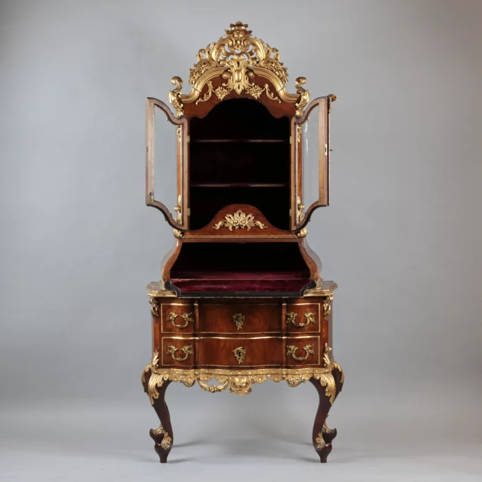 Secretary in the rococo style Petit prince 19th century. 