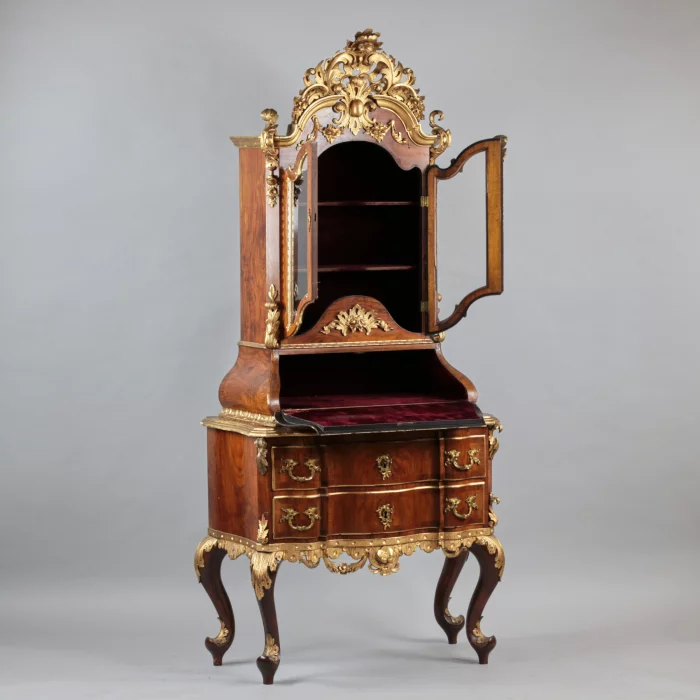 Secretary in the rococo style Petit prince 19th century. 