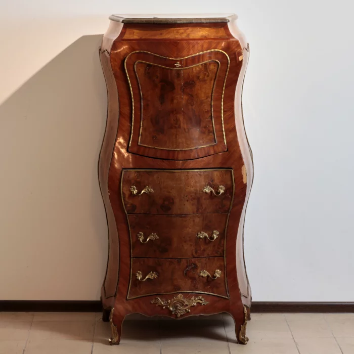 Secretaire de bureau du milieu du XIXe siècle.