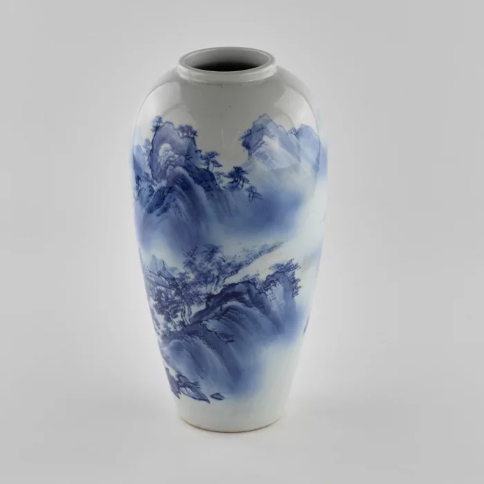 Porcelain Chinese Vase Arita 1912-1926