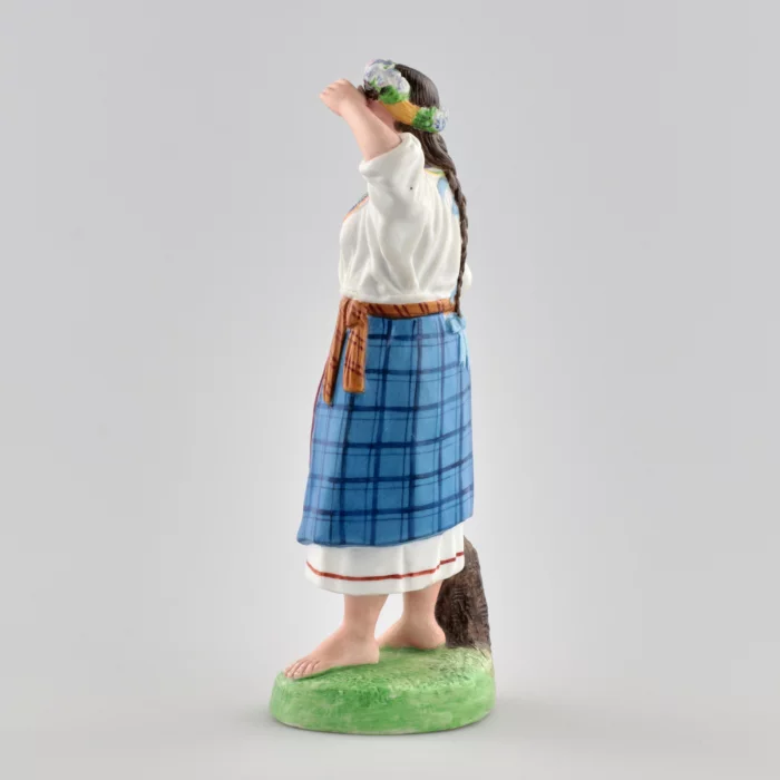 La figure femme paysanne ukrainienne. Usine Gardner du 19ème siècle.