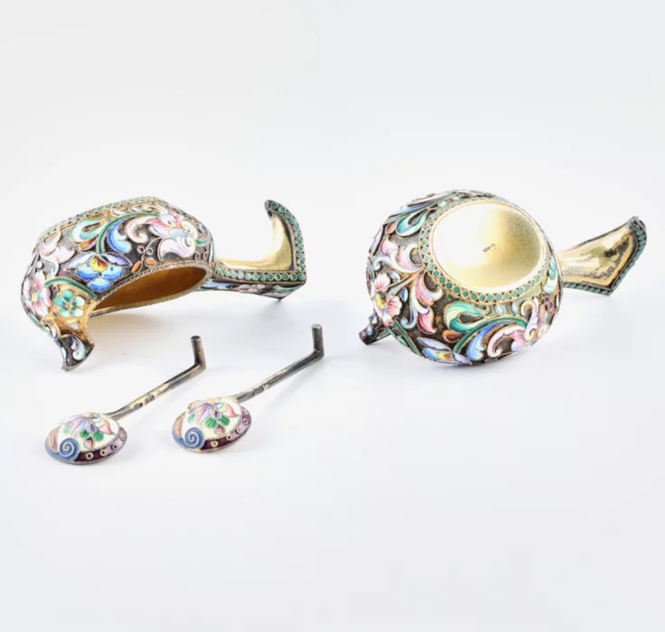 Paire de salières en argent emaille cloisonne 