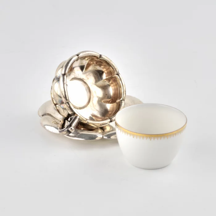 Service à cafe en porcelaine en argent. Annees 1920 