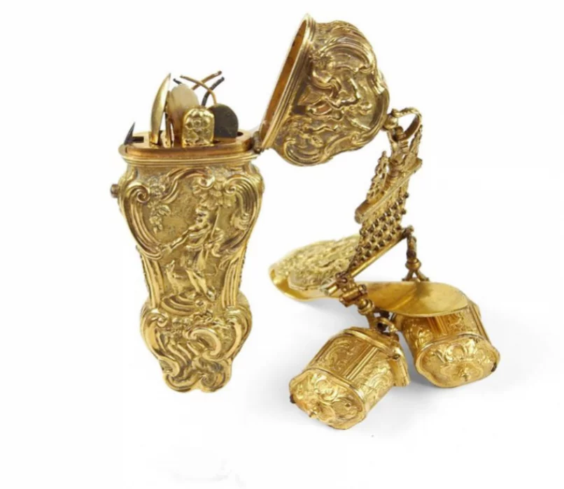 Chatelaine-Necessaire. 19 век.