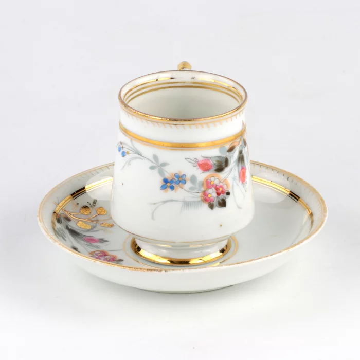 Tea pair from the Kuznetsov factory in Volkhov. 1880s.