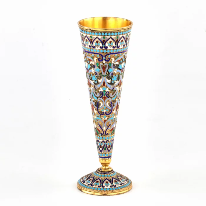 Coupe à champagne en email cloisonne en argent. Vassili Agafonov.