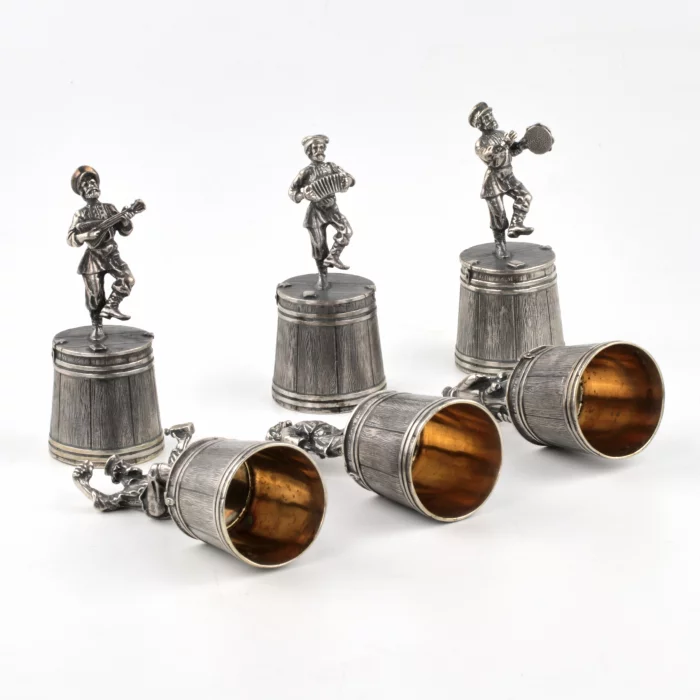 Ensemble de verres en argent 