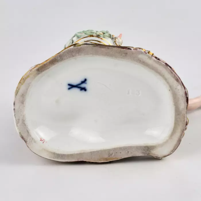 Figurine en porcelaine 
