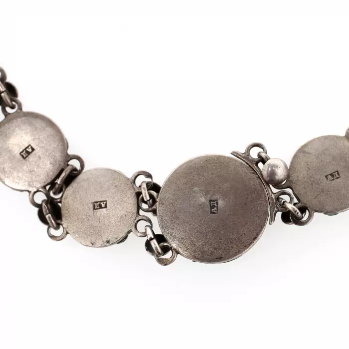 Collier russe en argent demail cloisonne. 