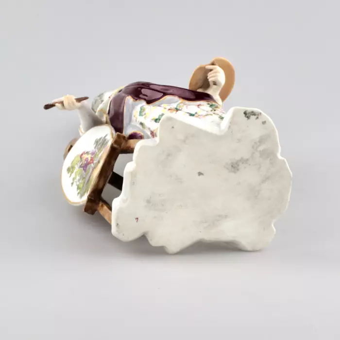 Porcelain figurine Allegory of Painting. Porcelain 19th century. 