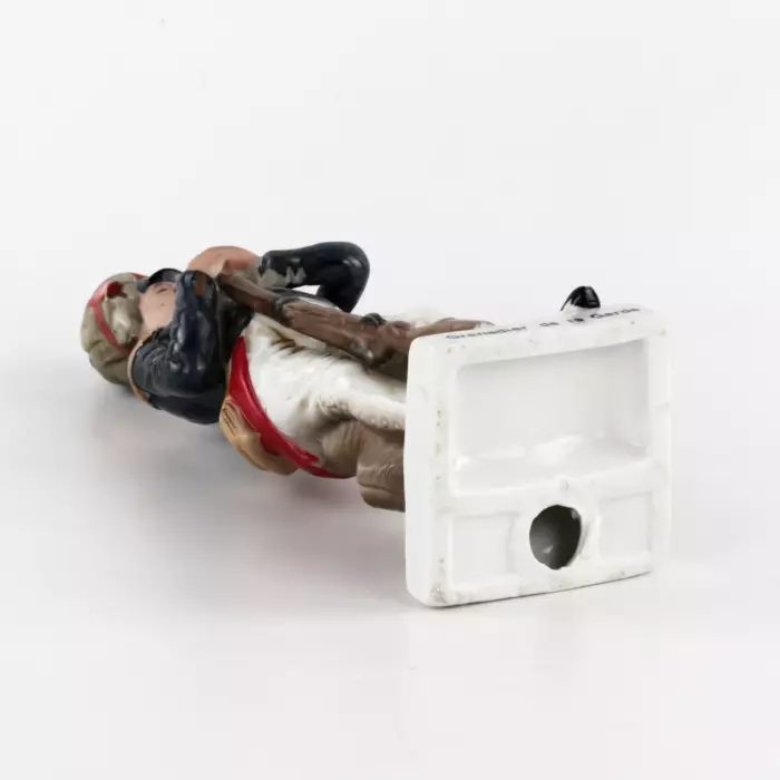 Figurine en porcelaine Soldier Grenadier De La Garde. Allemagne