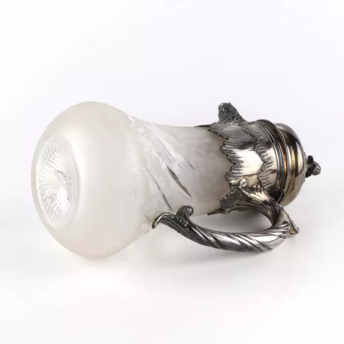 CARAFE À EAU EN ARGENT ET VERRE GRAVÉ. FRANCE. FIN DU XIXe SIÈCLE