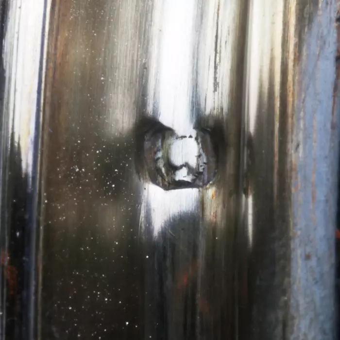 CARAFE À EAU EN ARGENT ET VERRE GRAVÉ. FRANCE. FIN DU XIXe SIÈCLE