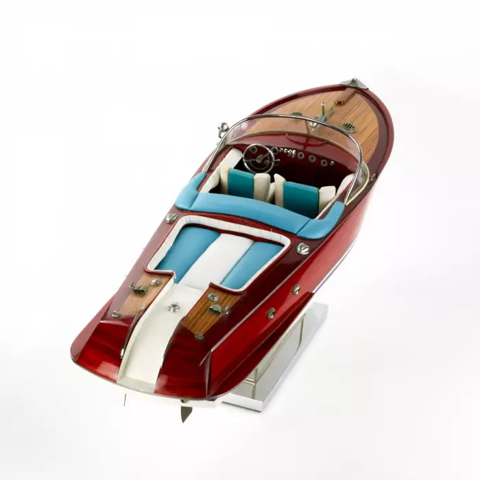 Maquette de yacht Riva ARISTON. 