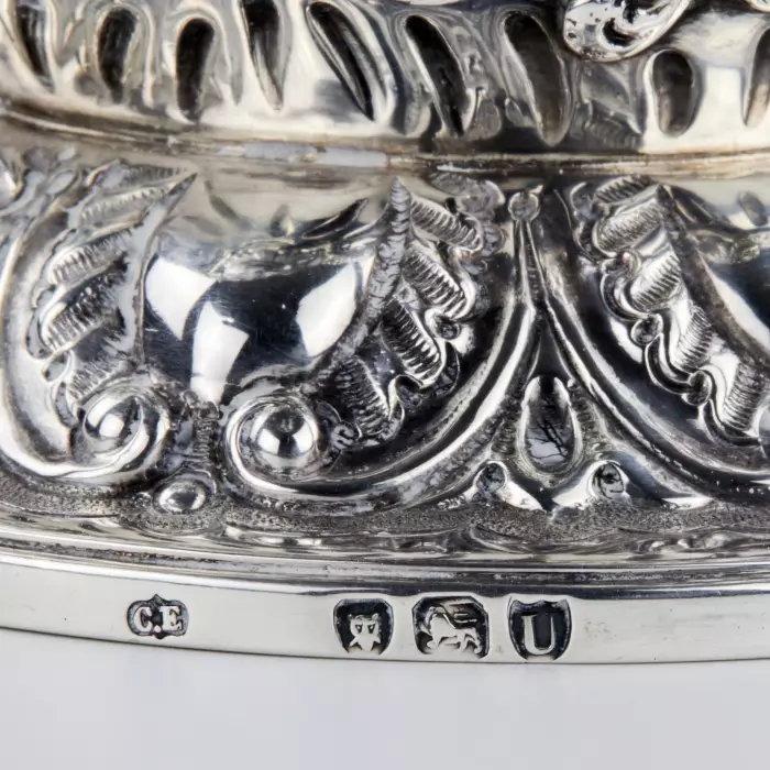Magnifique carafe à vin en argent avec cristal anglais. Charles Ewdards, Londres 1895. 