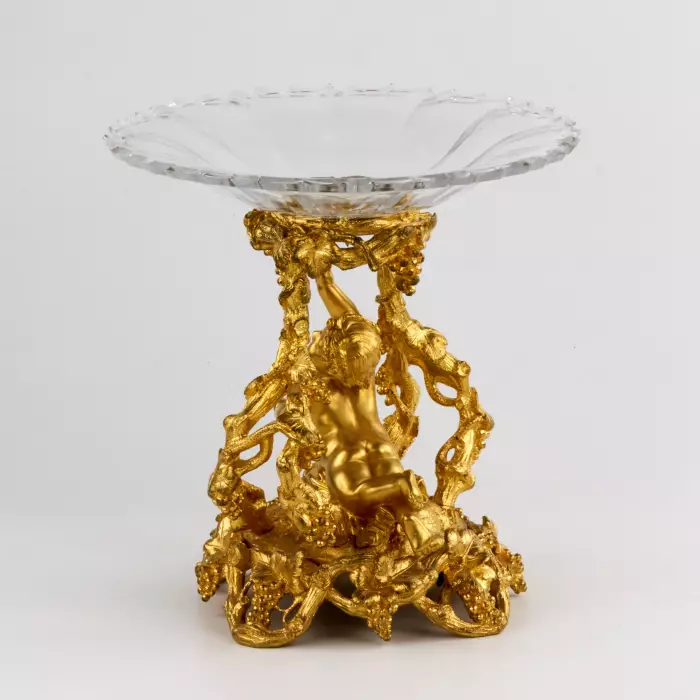 DECORATIVE GILT BRONZE AND CRYSTAL CENTREPIECE FRUIT BOWL IN THE NAPOLEON III STYLE. FRANCE, SECOND HALF OF THE 19TH CENTURY