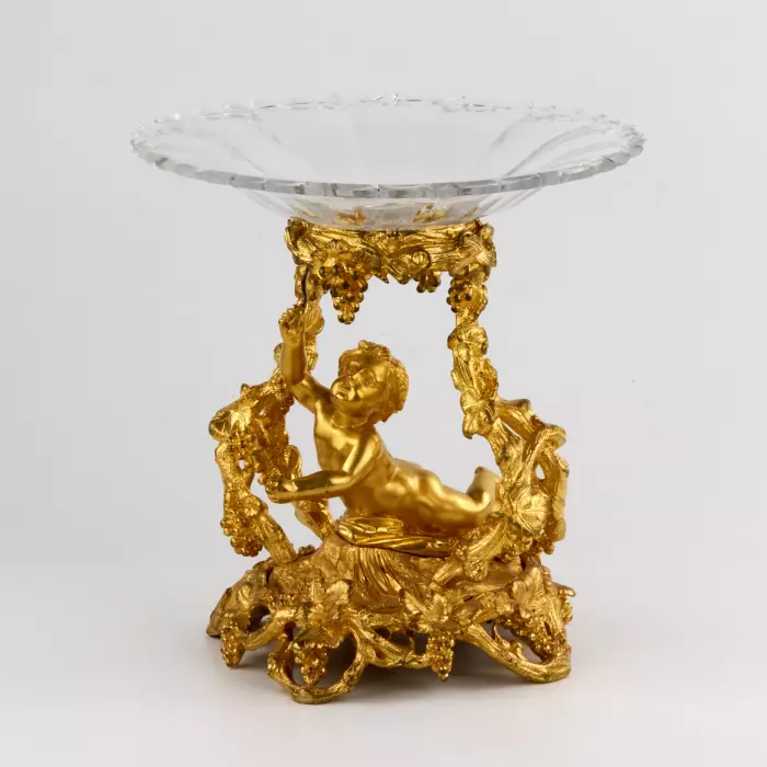 DECORATIVE GILT BRONZE AND CRYSTAL CENTREPIECE FRUIT BOWL IN THE NAPOLEON III STYLE. FRANCE, SECOND HALF OF THE 19TH CENTURY