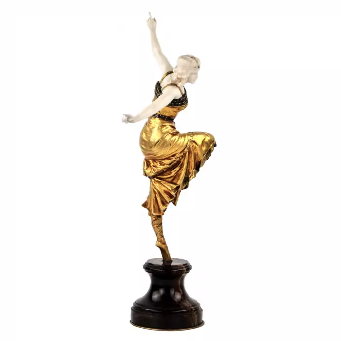 P. Philippe. Figure en bronze dune danseuse russe.
