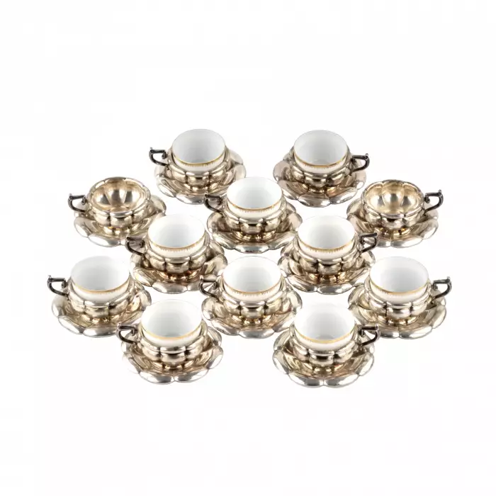 Service à cafe en porcelaine en argent. Annees 1920 