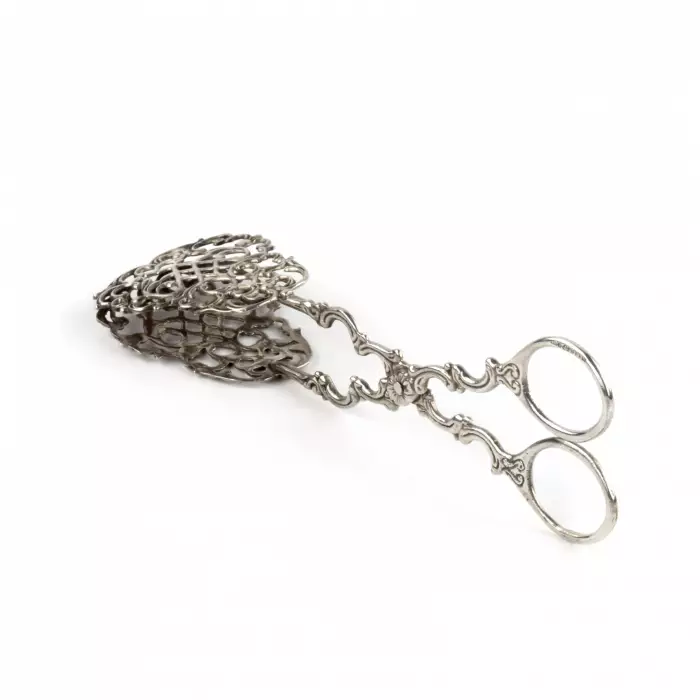 SWEDISH SILVER DESSERT TONGS IN THE NEO-ROCOCO STYLE. GEWE, 1934