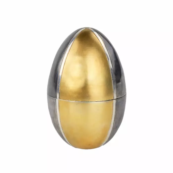SILVER EASTER EGG. ERIK KOLLIN. FABERGÉ FIRM RUSSIA, SAINT PETERSBURG, LATE 19TH CENTURY