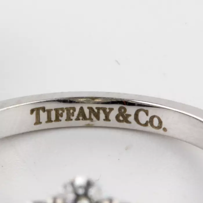 Engagement gold ring with diamonds 2.7 ct 