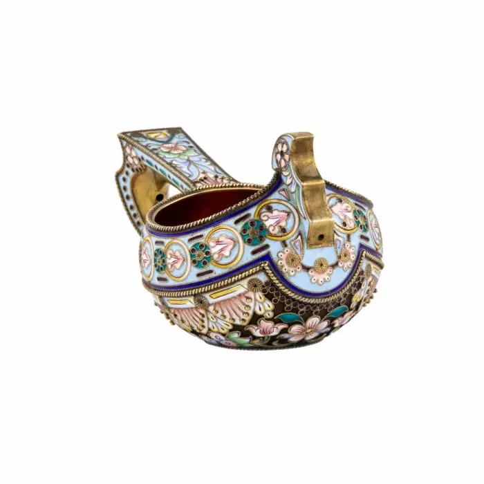 Kovsh en argent avec emaux. Russie Moscou. 