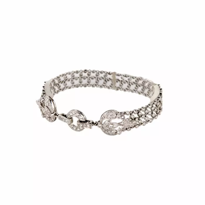 Bracelet elegant en or blanc, en forme de ceinture, avec diamants. 