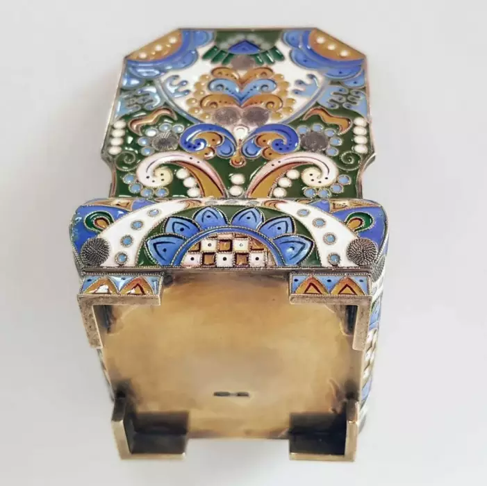 Luxurious silver salt-cellar-throne of enamel work. 
