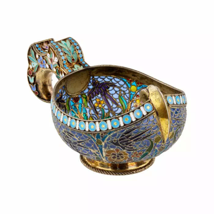 PAVEL OVCHINNIKOV. SILVER KOVSH WITH STAINED GLASS ENAMEL. MOSCOW, 1899–1908