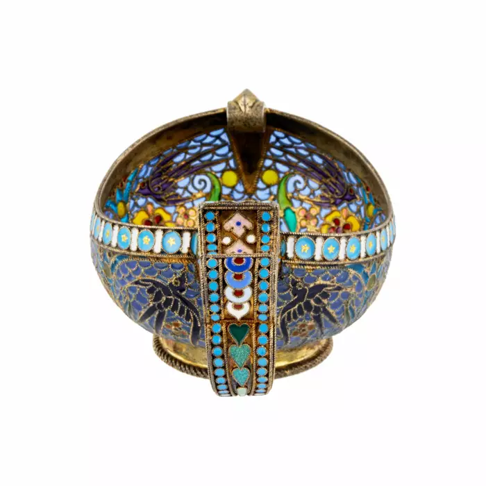 PAVEL OVCHINNIKOV. SILVER KOVSH WITH STAINED GLASS ENAMEL. MOSCOW, 1899–1908