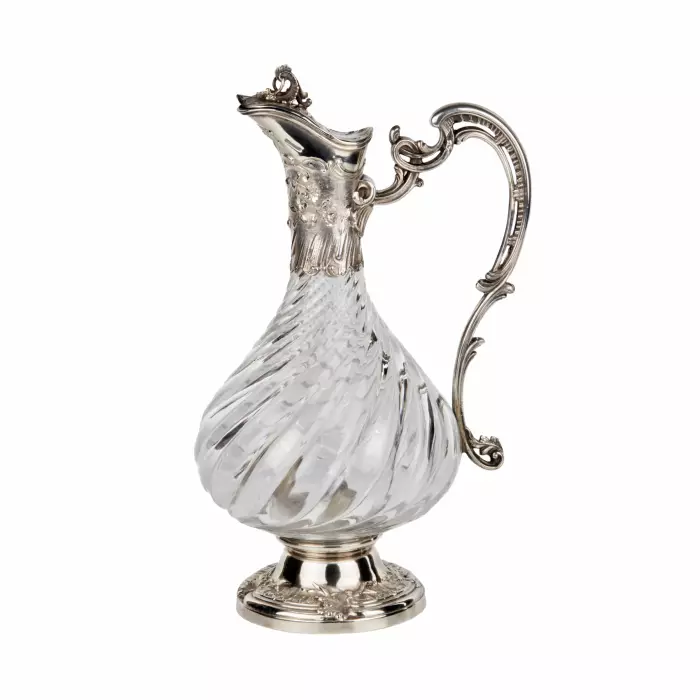 Pichet à vin français. Verre en argent. 