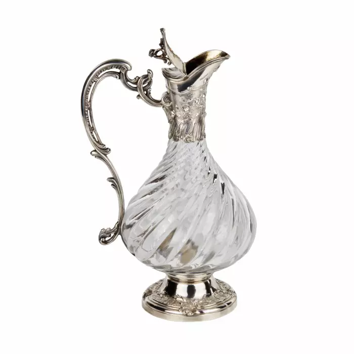 Pichet à vin français. Verre en argent. 