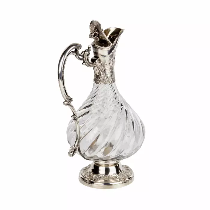 Pichet à vin français. Verre en argent. 