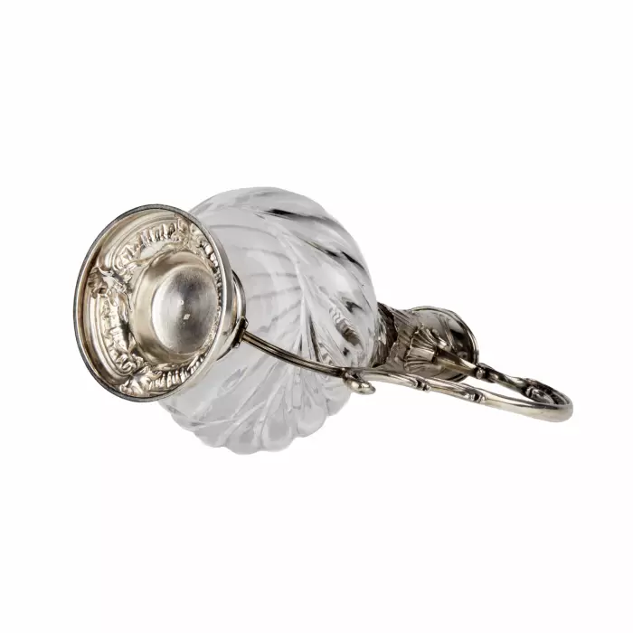 Pichet à vin français. Verre en argent. 