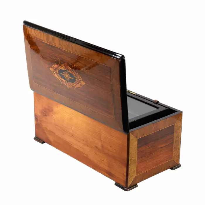 Music box with drum mechanism and 9 bells for 10 melodies. 19th century. 
