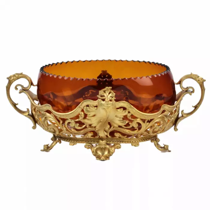 ARDINIÈRE EN BRONZE DORÉ ET VERRE AMBRÉ. EUROPE, TOURNANT DES XIXE ET XXE SIÈCLES