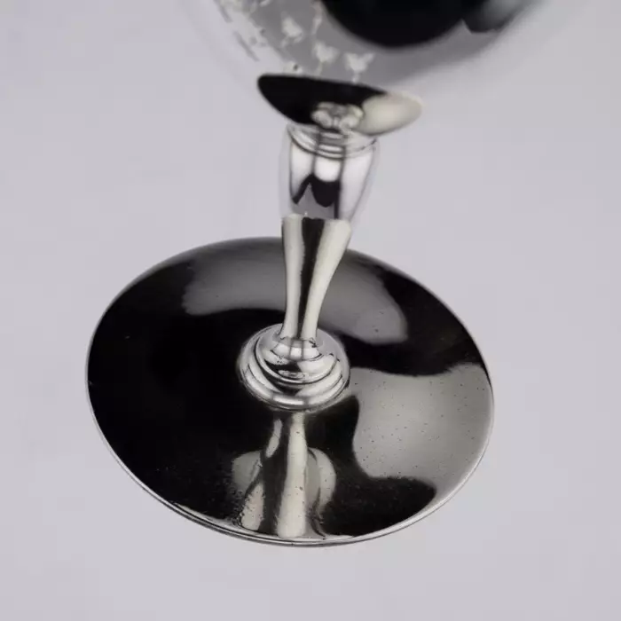 Серебряный набор Tiffany & Co из 12 коктейльных бокалов 1920х годов.