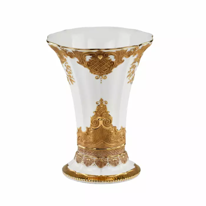Meissen porcelain vase with golden decor. 
