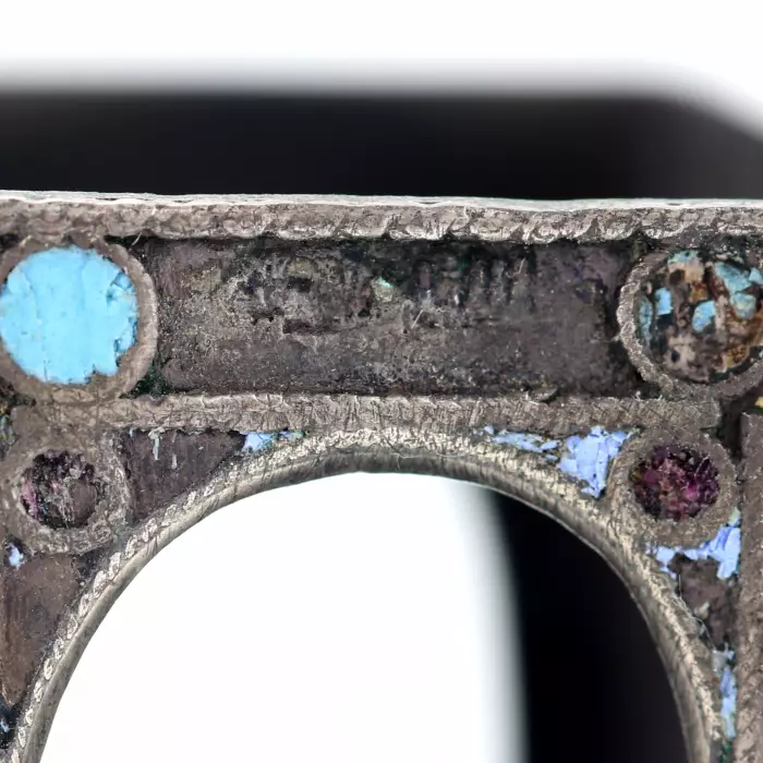 ÉTUI À ALLUMETTES EN ARGENT À FILIGRANE ET ÉMAIL POLYCHROME. ATELIER DE SERGUEÏ CHAPOCHNIKOV. MOSCOU, 1899–1908